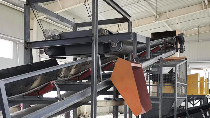Overhead Magnetic Separator